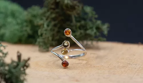 Bague en ambre et en argent